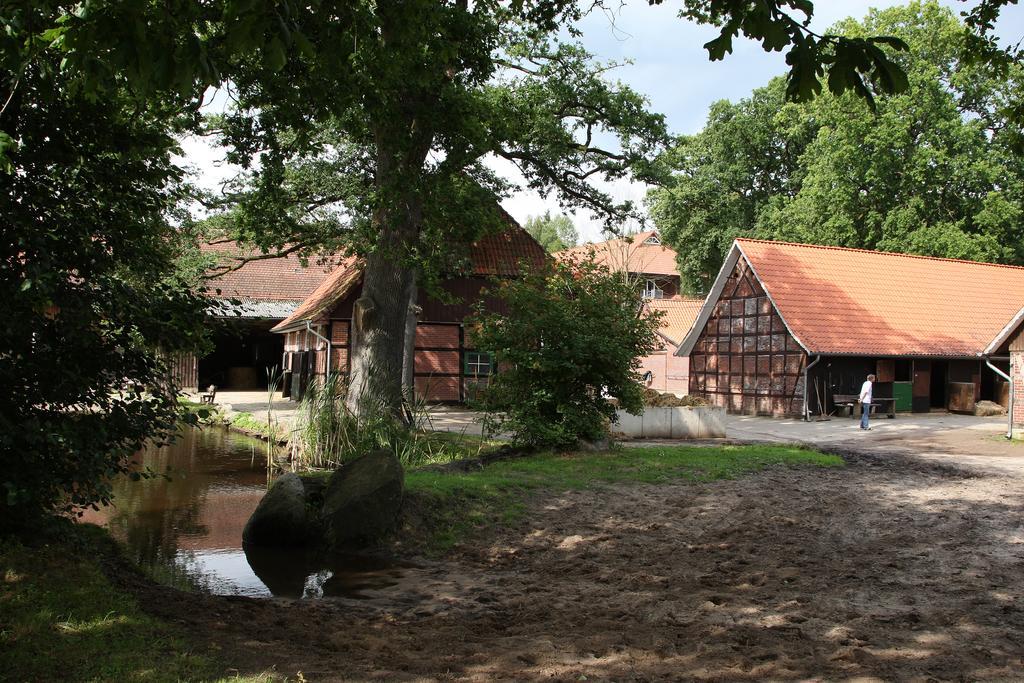 Hotel Hof Sudermuehlen Egestorf Exteriör bild